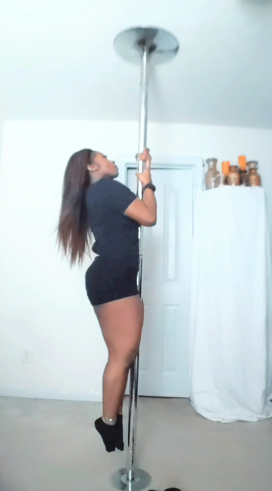 Pole Conditioning Exercise: Pole Hold